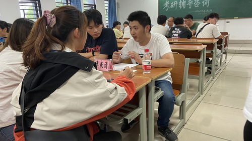 化學(xué)化工學(xué)院第五黨支部開(kāi)展 考研輔導(dǎo)咨詢黨員先鋒站 活動(dòng)